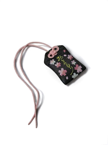 Wish_Charm_black